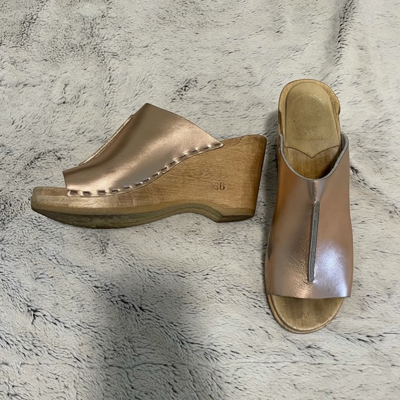 No. 6 rose gold front seam slide clog - Picture 15 of 16